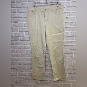 Liz Claiborne Women's Straight Leg Jeans in Cream shimmer size 12
